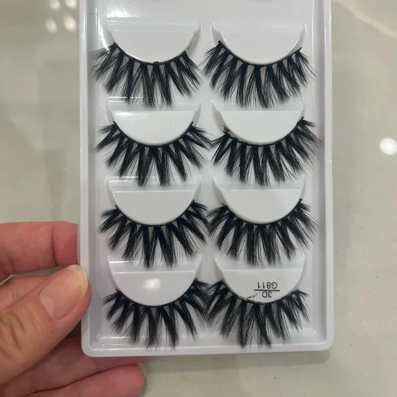 False Eyelashes Set - Picture 5 of 12